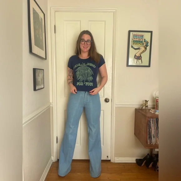 70s Vintage Maverick Light Wash Wide Leg Jeans - Picture 1 of 9